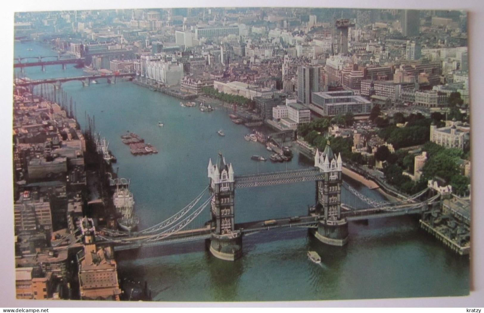 ROYAUME-UNI - ANGLETERRE - LONDON - Tower Bridge - Tower Of London