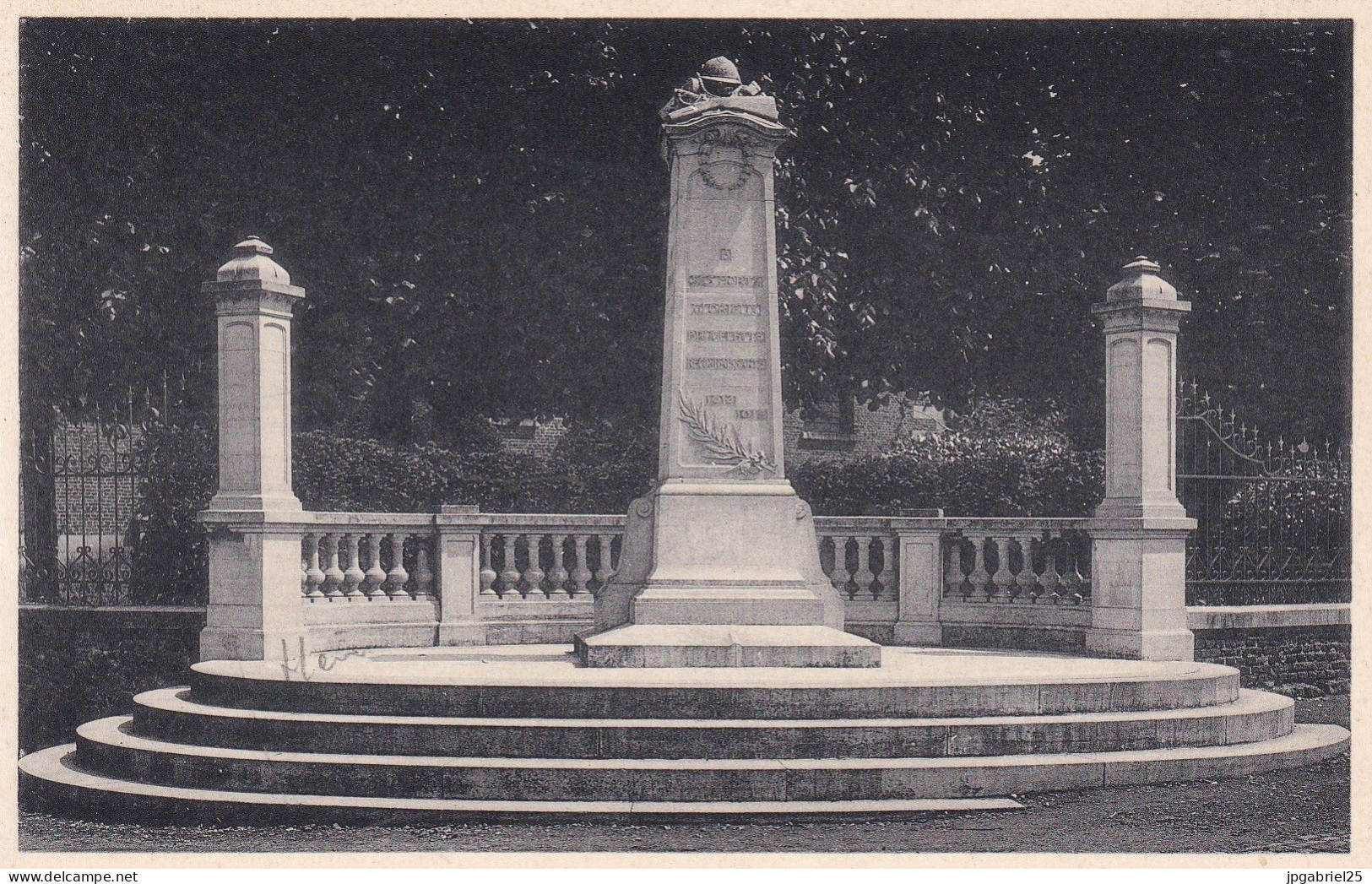 Brugelette Monument Aux Heros De La Campagne 1914-1918 - Brugelette