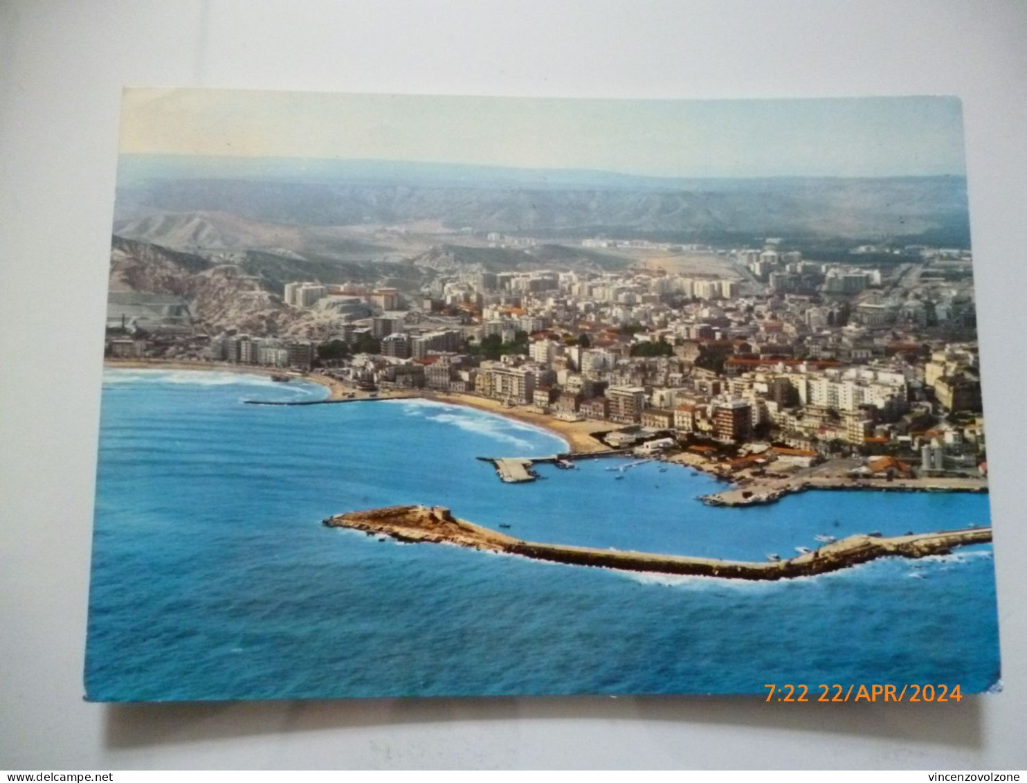 Cartolina Viaggiata "CROTONE  Dall'aereo - Scorcioo Panoramico" 1971 - Crotone