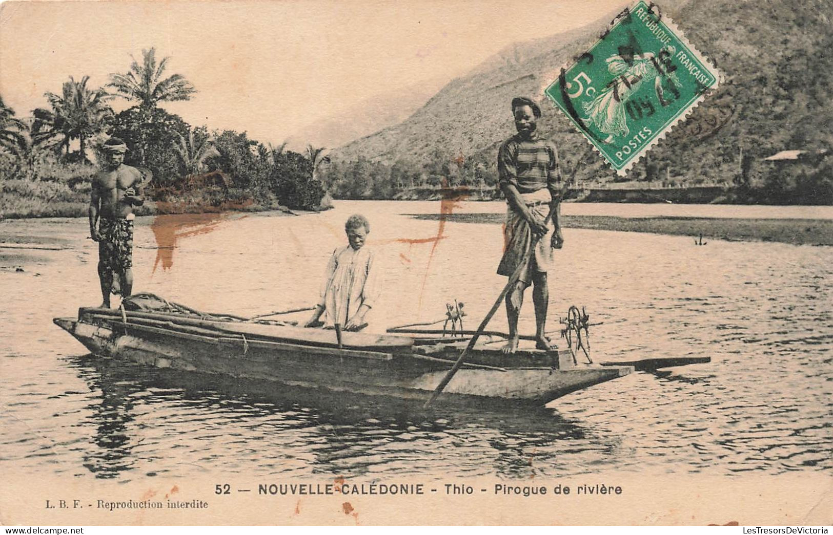 NOUVELLE CALEDONIE - Thio - Pirogue De Rivière - Carte Postale Ancienne - Nouvelle-Calédonie