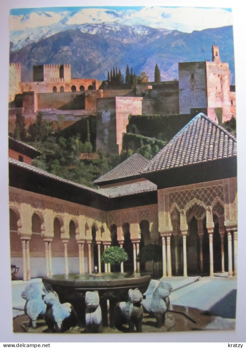 ESPAGNE - ANDALUCIA - GRANADA - Alhambra - Patio De Los Leones - Granada