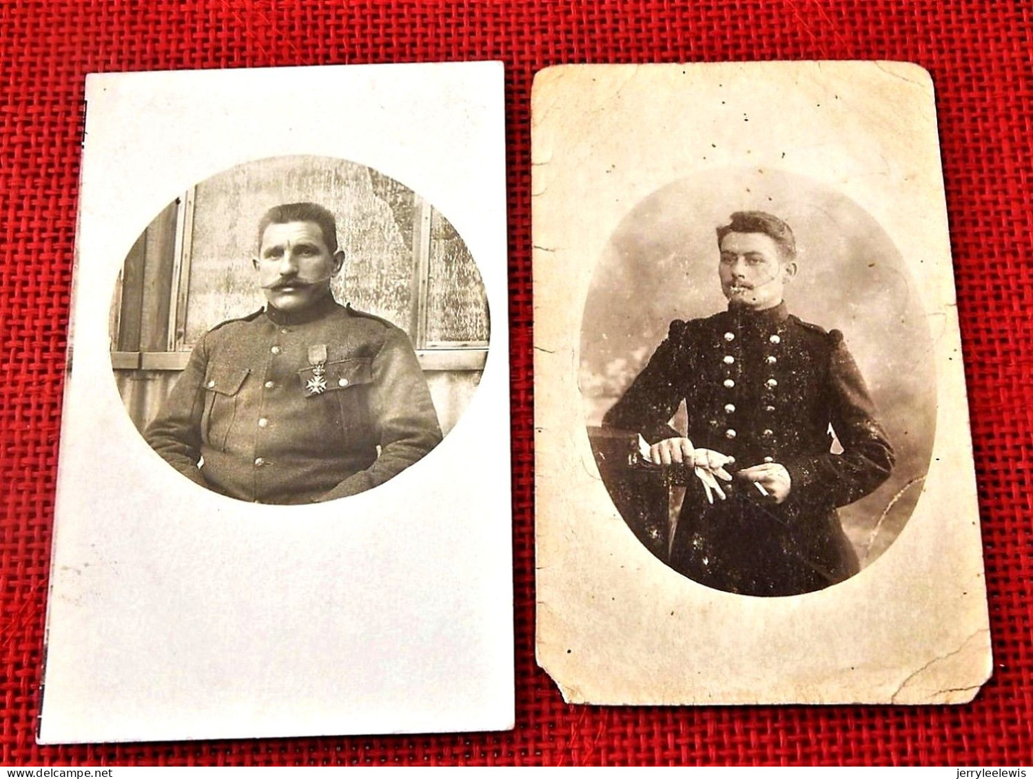 MILITARIA - UNIFORMES  -2 CARTES  : Soldats Belges  En Uniforme - Uniformen