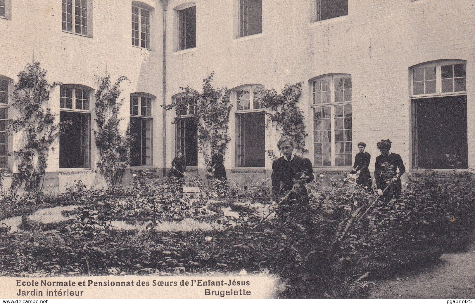 Brugelette Ecole Normale Et Pensionnat Des Soeurs De L Efant Jesus Jardin Interieur - Brugelette