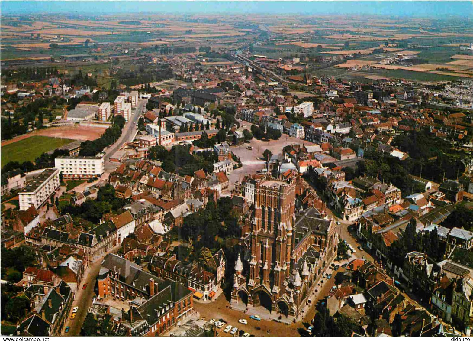 62 - Béthune - Vue Générale Aérienne - Eglise Saint Vaast - CPM - Voir Scans Recto-Verso - Bethune