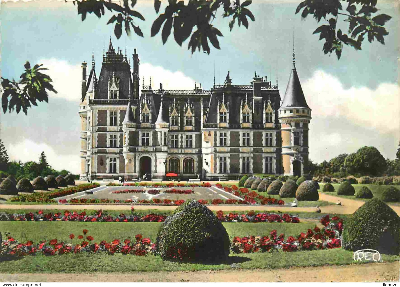 18 - Vouzeron - Le Chateau - Mention Photographie Véritable - Carte Dentelée - CPSM Grand Format - Voir Scans Recto-Vers - Vouzeron