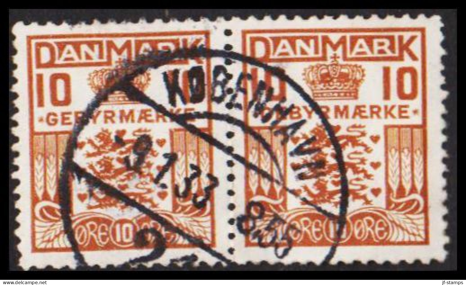 1930. DANMARK.  GEBYR. Late Fee. 10 Øre Brown.  Fine Pair Cancelled KØBENHAVN 9.1.33. (Michel V16 ) - JF545140 - Segnatasse