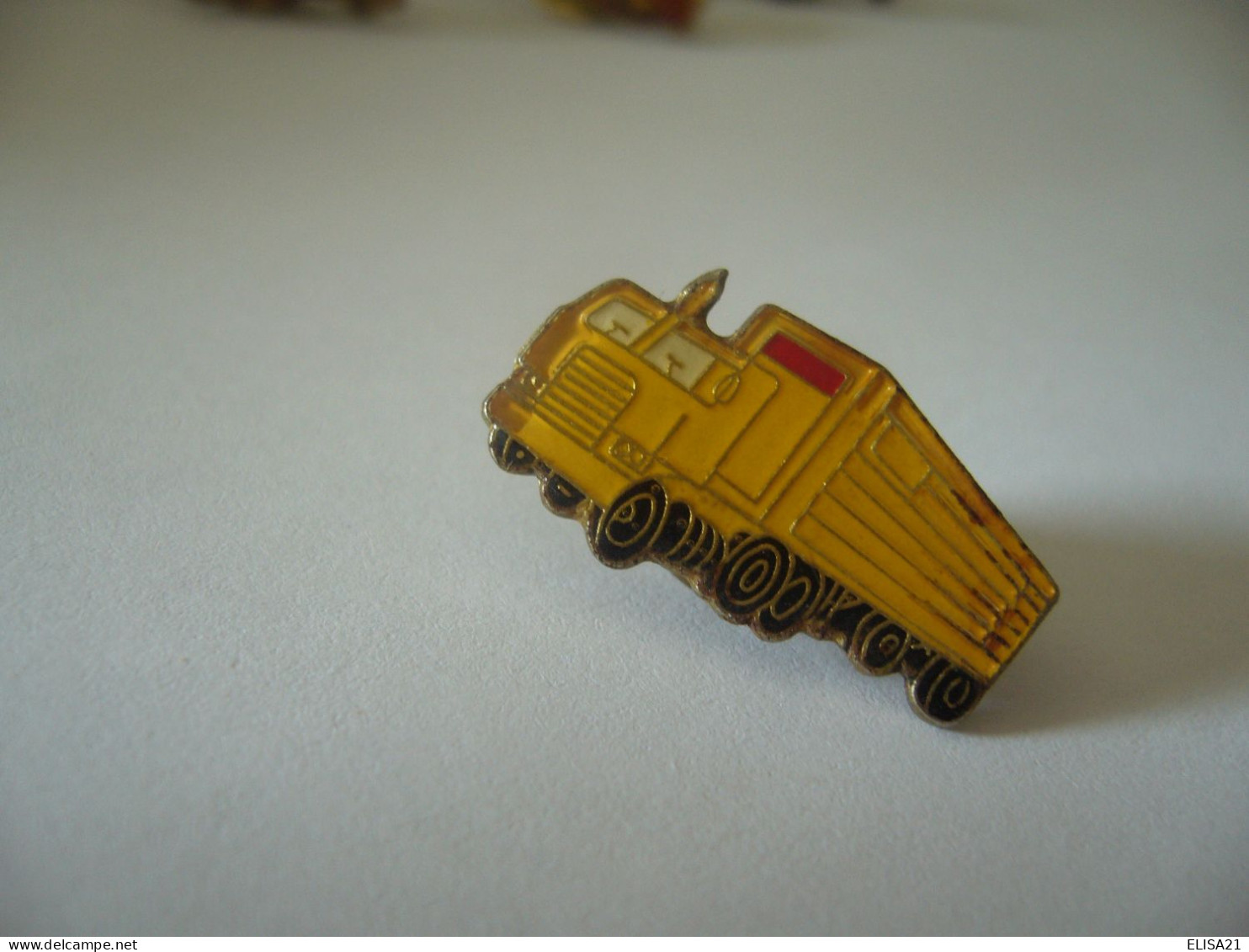 PIN'S PINS PIN PIN’s ピンバッジ  CAMION - Transport Und Verkehr