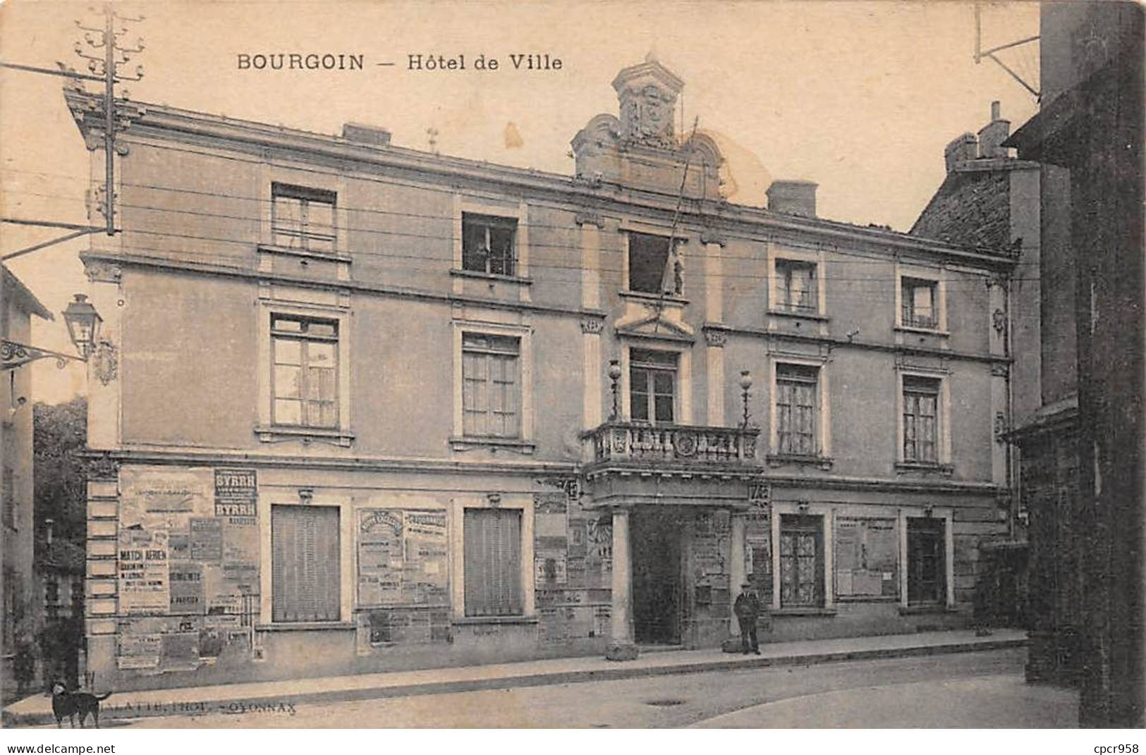 38 - DAUPHINE - SAN24188 - Hôtel De Ville - Bourgoin