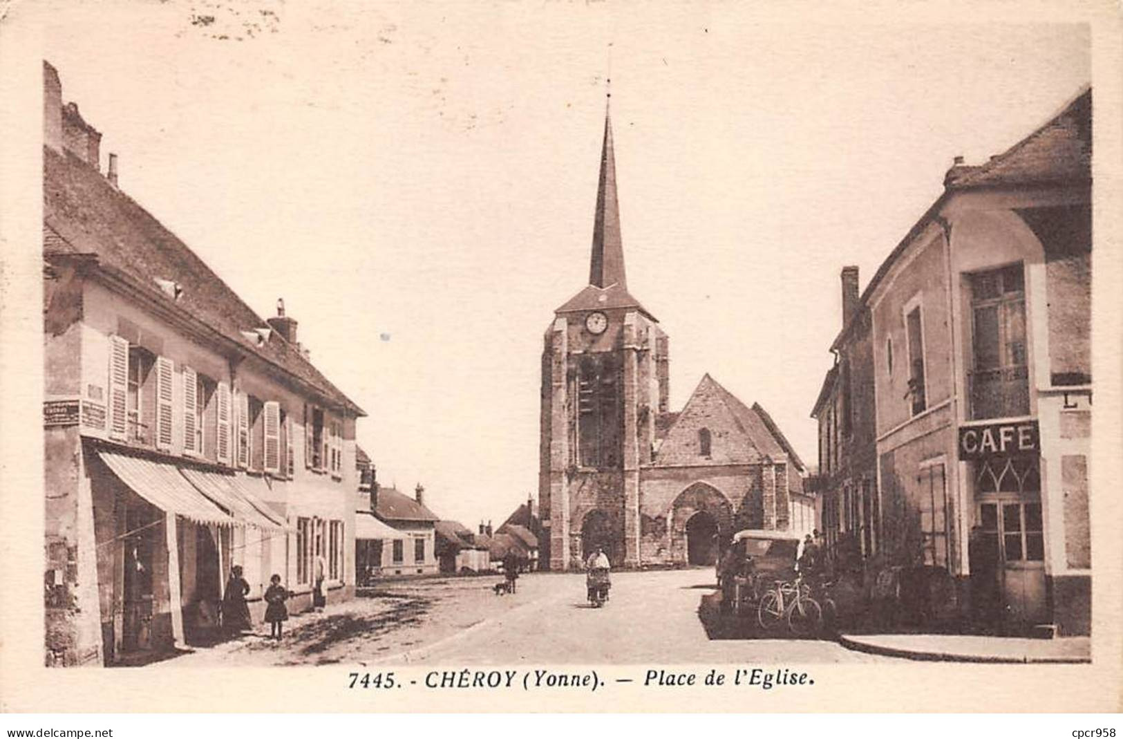 89.AM17585.Chéroy.N°7445.Place De L'église - Cheroy