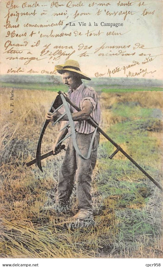 Agriculture - N°80621 - La Vie à La Campagne - Homme Aiguisant Sa Faux - Cultures