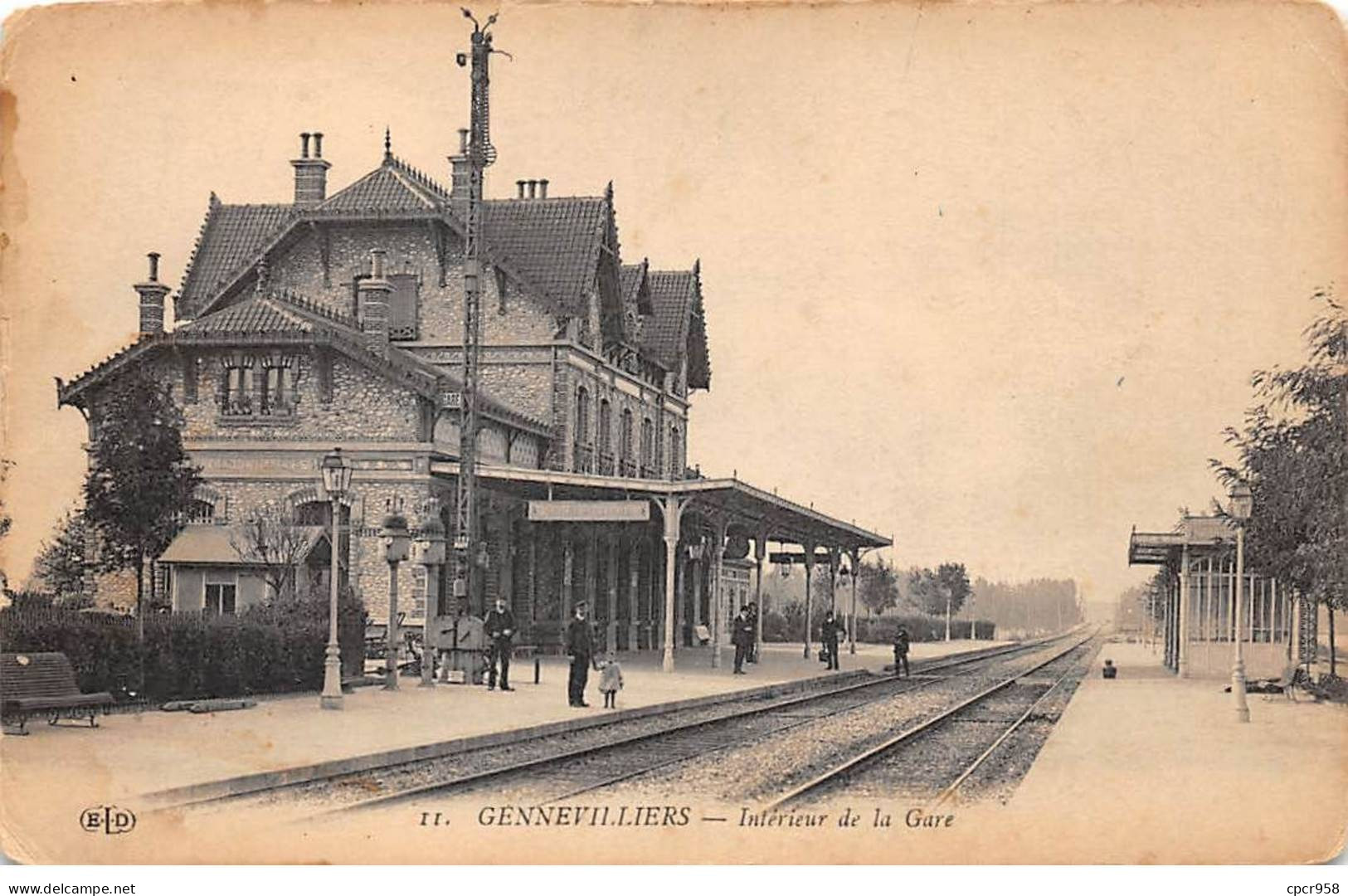 92 - Gennevilliers  - SAN22429 - Intérieur De La Gare - En L'état - Gennevilliers