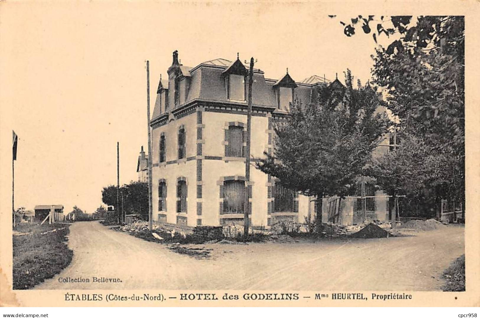 22.AM16935.Etables Sur Mer.Hôtel Des Godelins.Propriétaire Mme Heurtel - Etables-sur-Mer