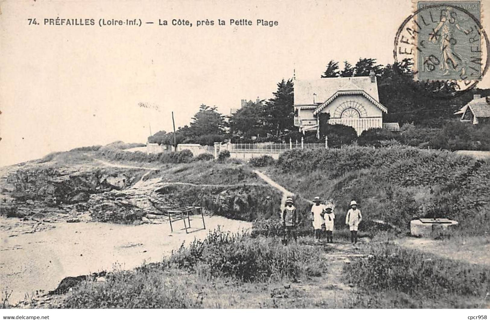 44 - PREFAILLES - SAN27922 - La Côte - Près La Petite Plage - Préfailles