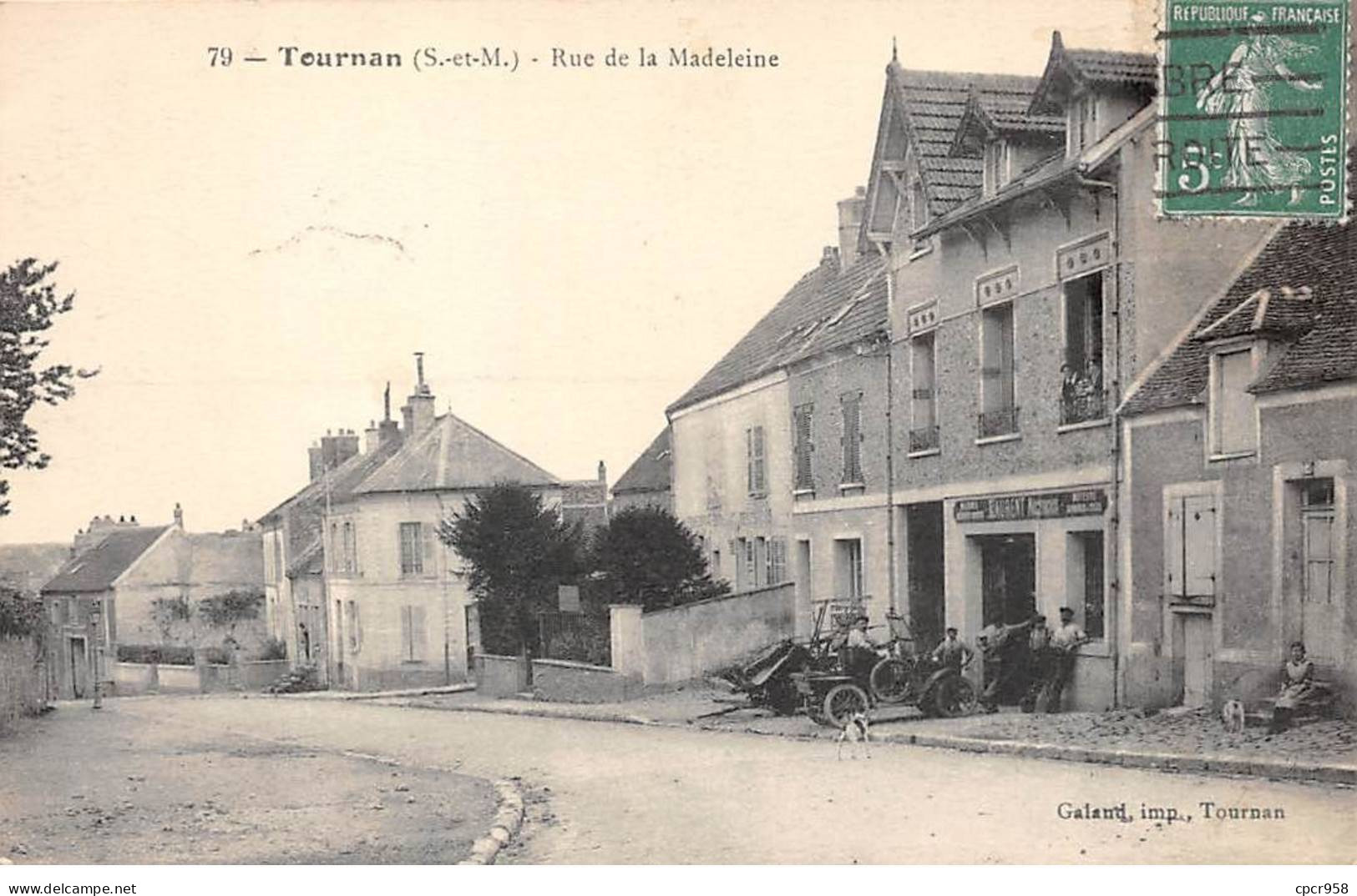 77 - TOURNAN - SAN31082 - Rue De La Madeleine - Tournan En Brie