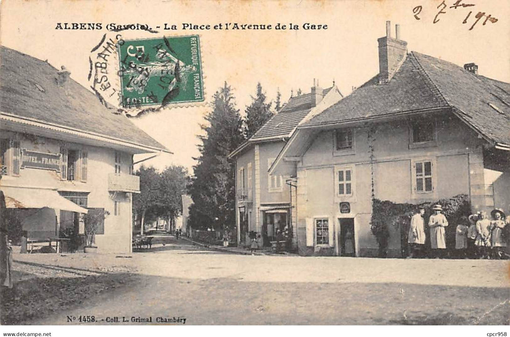 73 - ALBENS - SAN31000 - La Place Et L'Avenue De La Gare - Albens