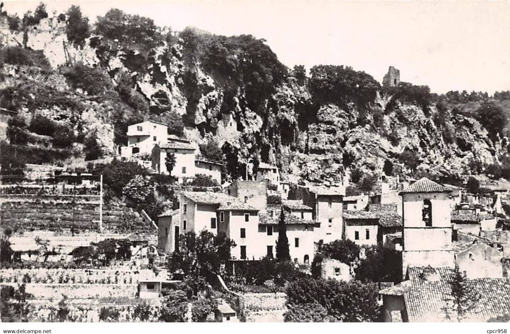 83 - Cotignac - SAN23124 - Vue Du Clocher Et Vieux Quartier  - CPSM 14X9 Cm - Cotignac