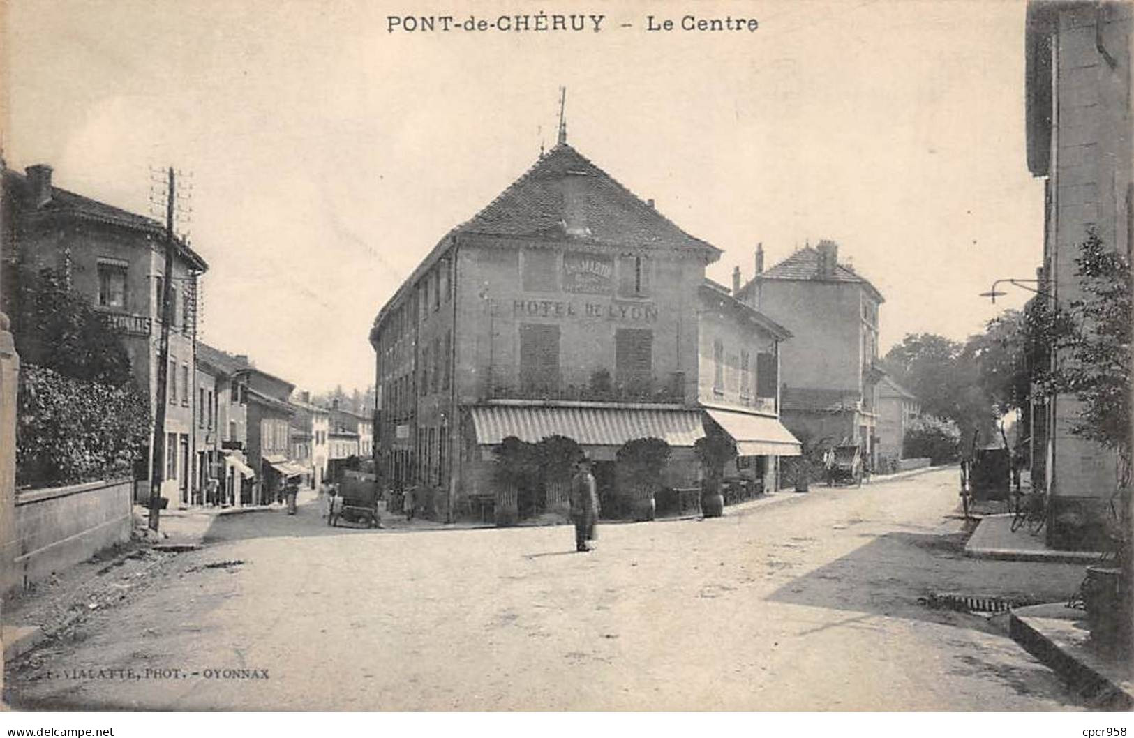 38 - PONT DE CHERUY - SAN31979 - Le Centre - Pont-de-Chéruy