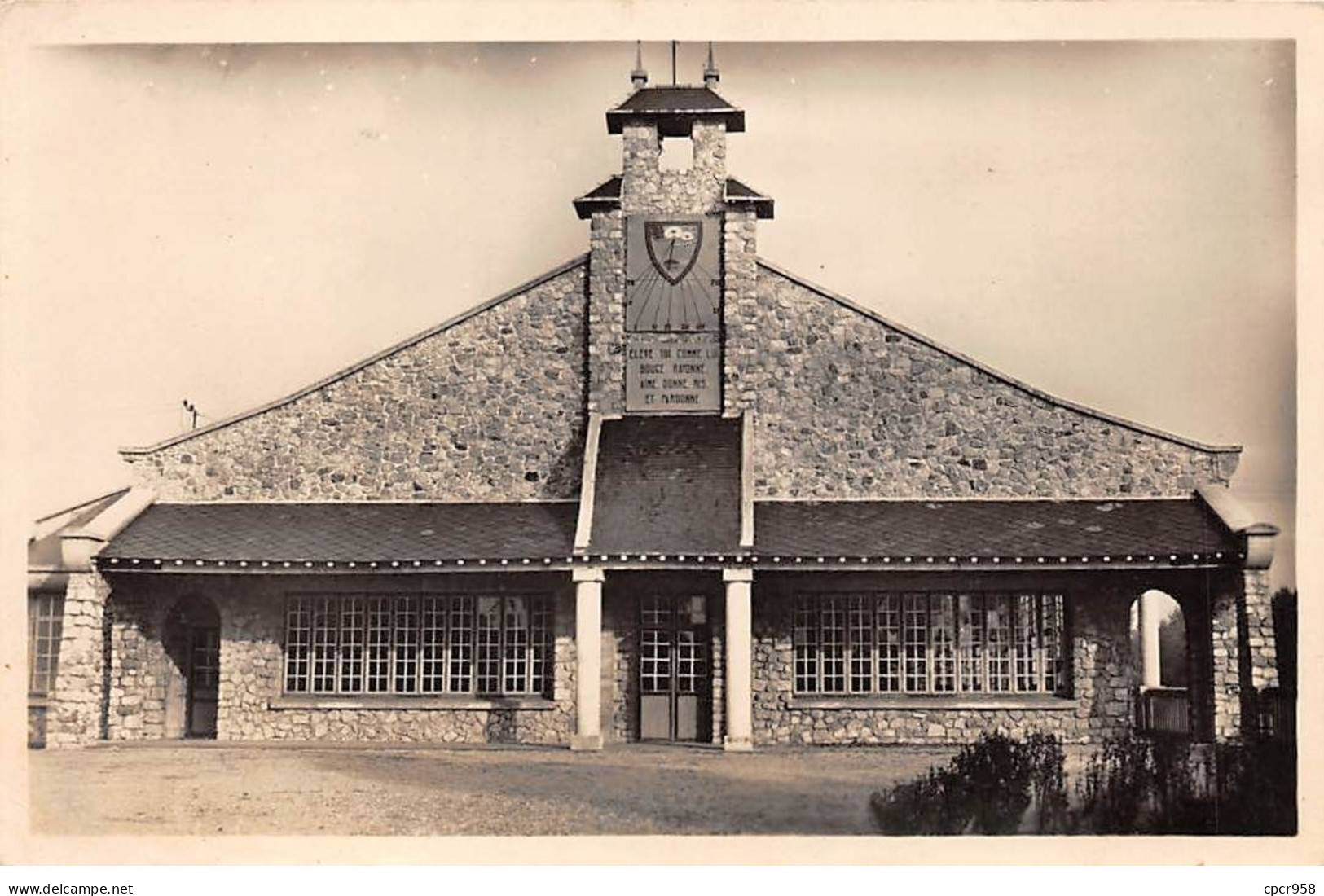 80 - MONTDIDIER - SAN28910 - Auberge De Jeunesse - Façade Du Bâtiment Principal -Le Réfectoire - CPSM 14X9 Cm - Montdidier