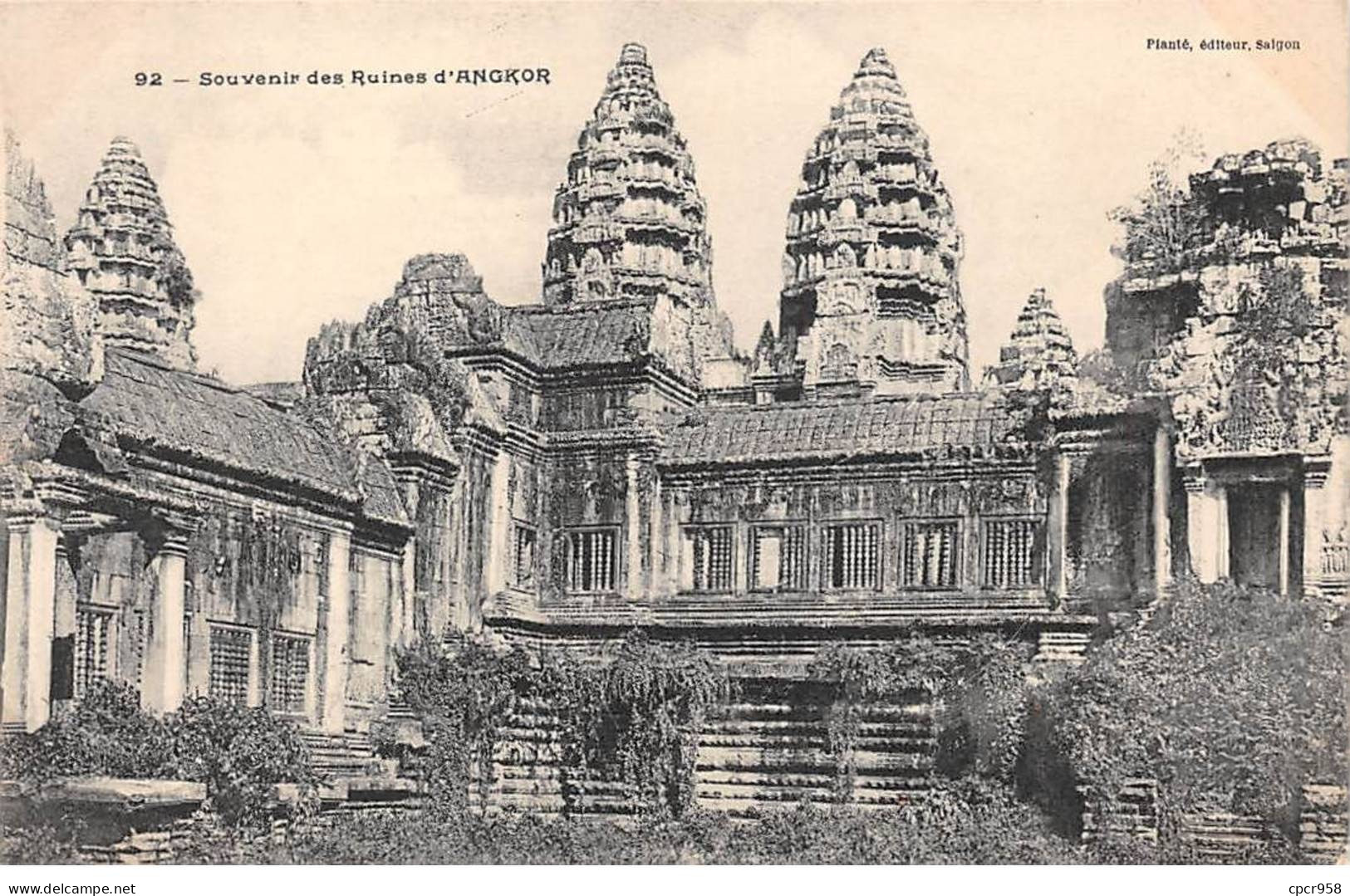 CAMBODGE - ANGKOR - SAN27189 - Souvenir Des Ruines - Cambodia