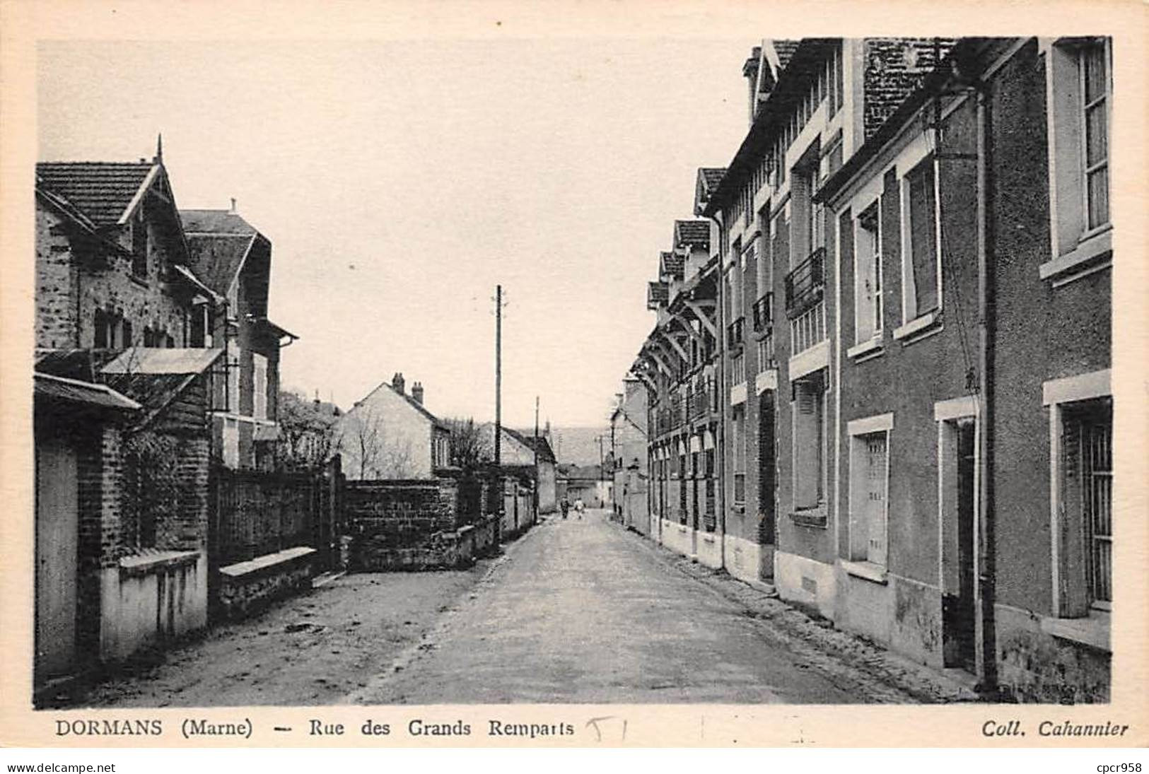 51.AM17221.Dormans.Rue Des Grands Remparts - Dormans