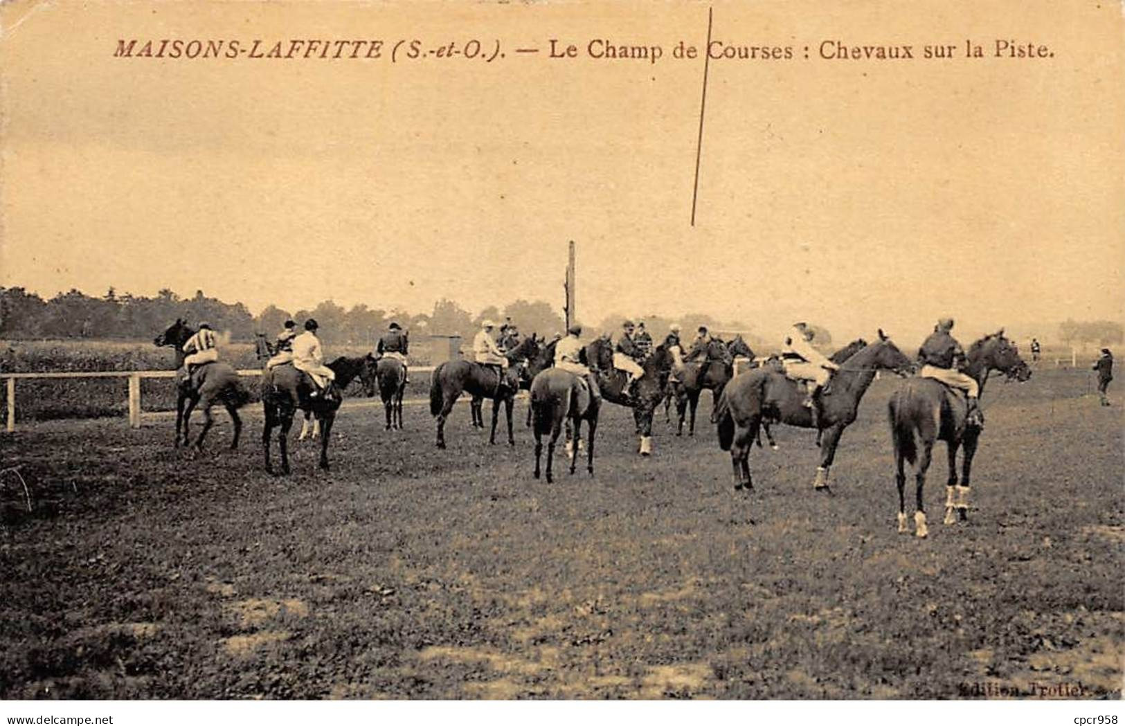 78 - MAISON LAFFITTE - SAN29996 - Le Champ De Courses : Les Chevaux Sur La Piste - Maisons-Laffitte