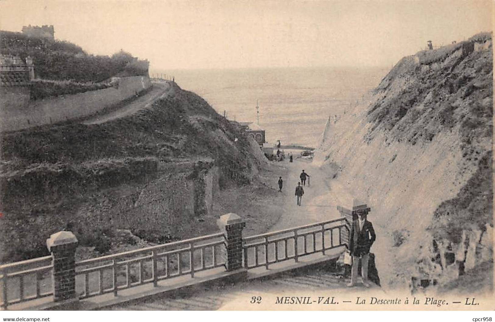 76 - MESNILVAL -  SAN26174 - La Descente à La Plage - Mesnil-Val