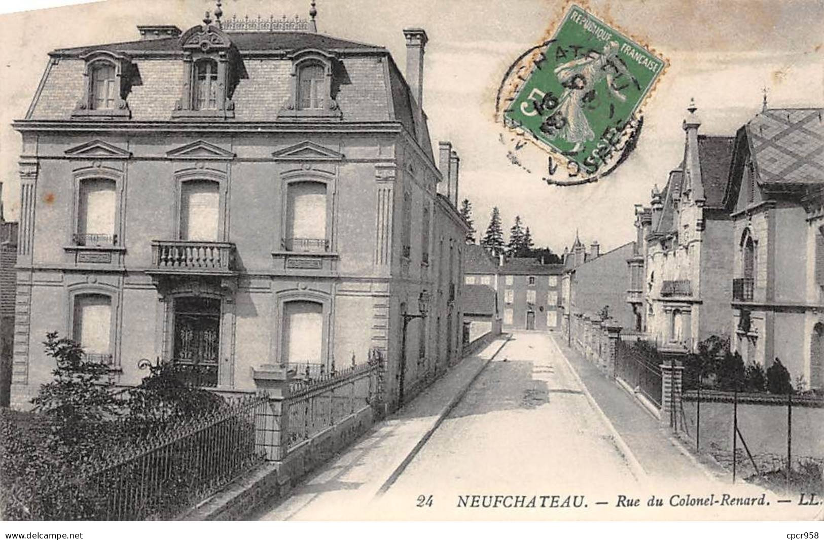 88 - NEUFCHATEAU - SAN40423 - Rue Du Colonel Renard - Neufchateau