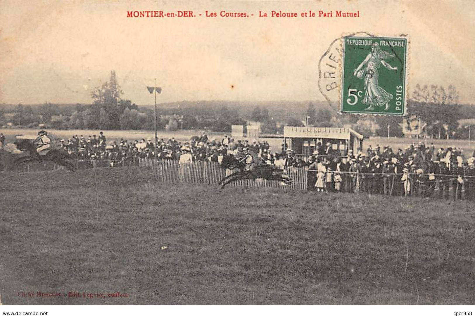 52 - MONTIER EN DER - SAN41418 - Les Courses - La Pelouse Et Le Pari Mutuel - En L'état - Montier-en-Der
