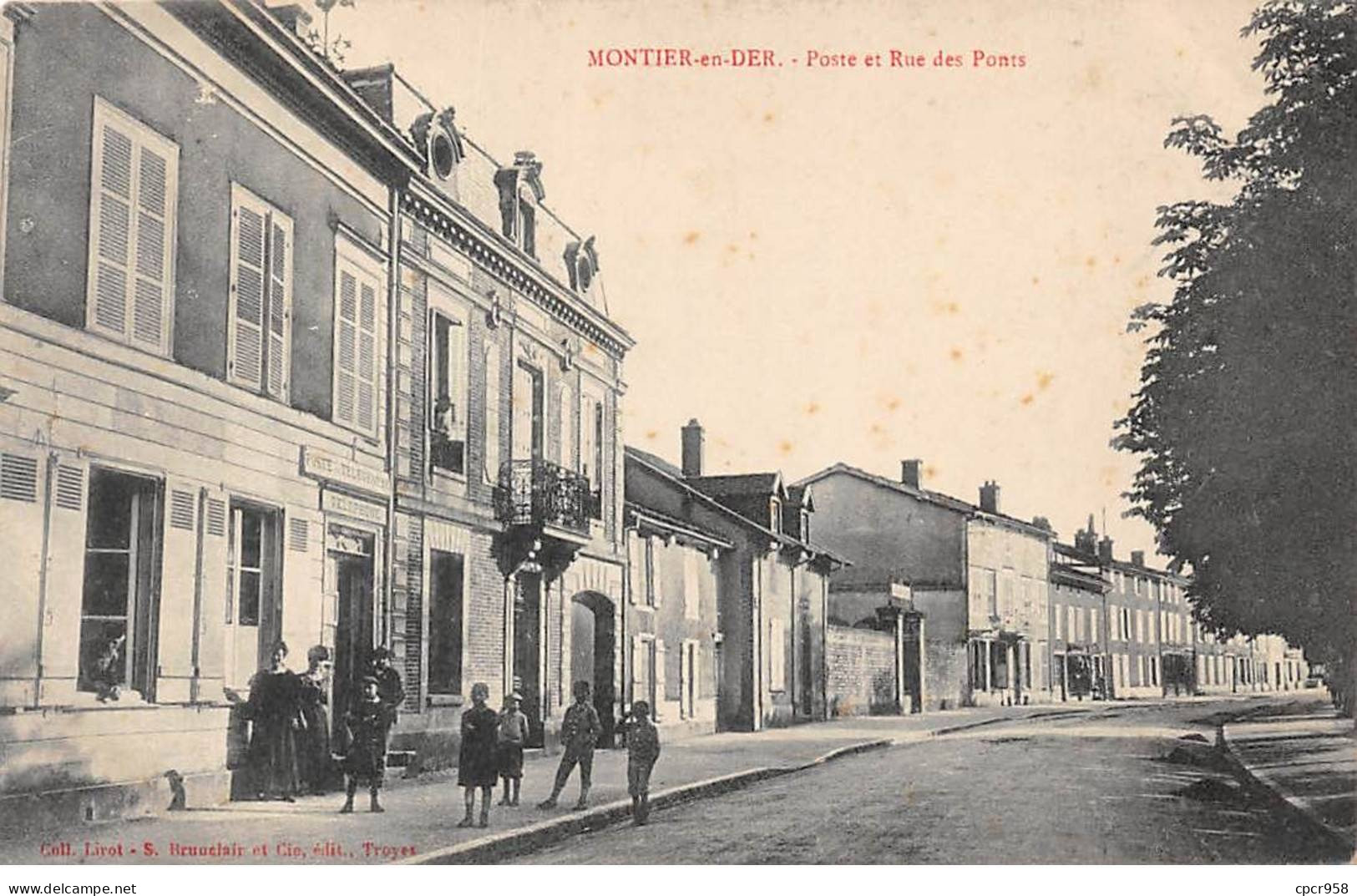 52 - MONTIER EN DER - SAN41417 - Poste Et Rue Des Ponts - Montier-en-Der