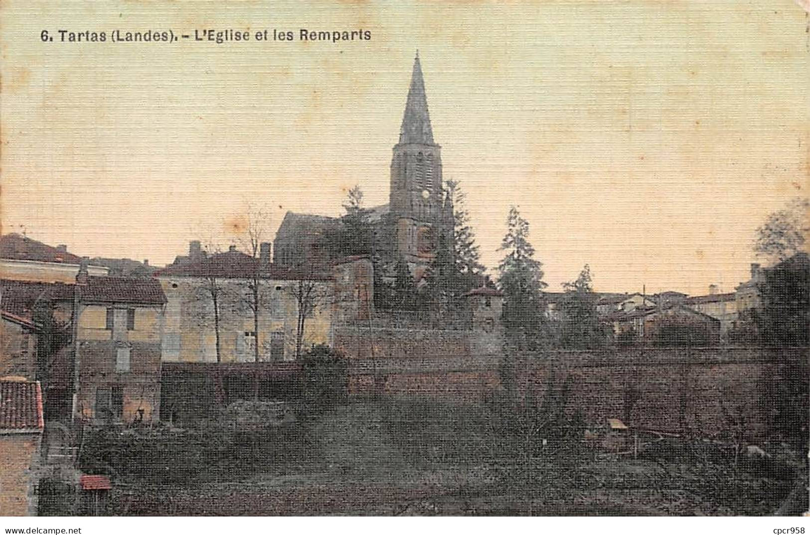 40 - TARTAS - SAN41302 - L'Eglise Et Les Remparts - Tartas