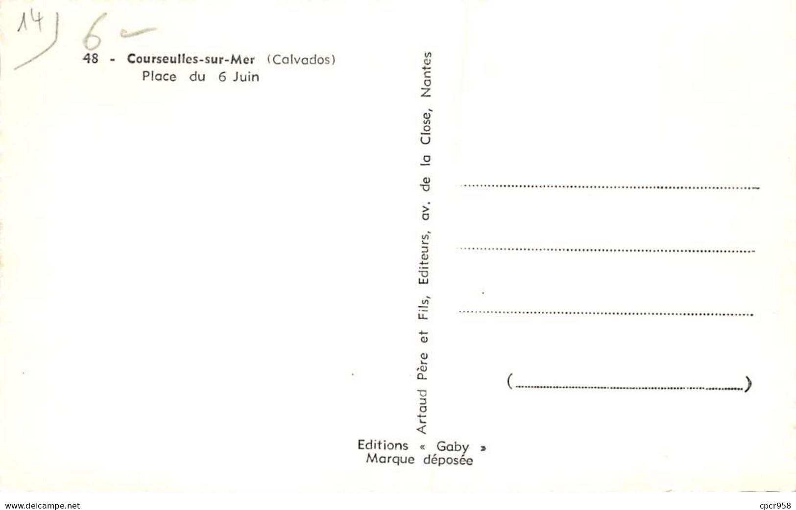 14 - COURSEULLES SUR MER - SAN41987 - Place Du 6 Juin - CPSM 14x9 Cm - Courseulles-sur-Mer