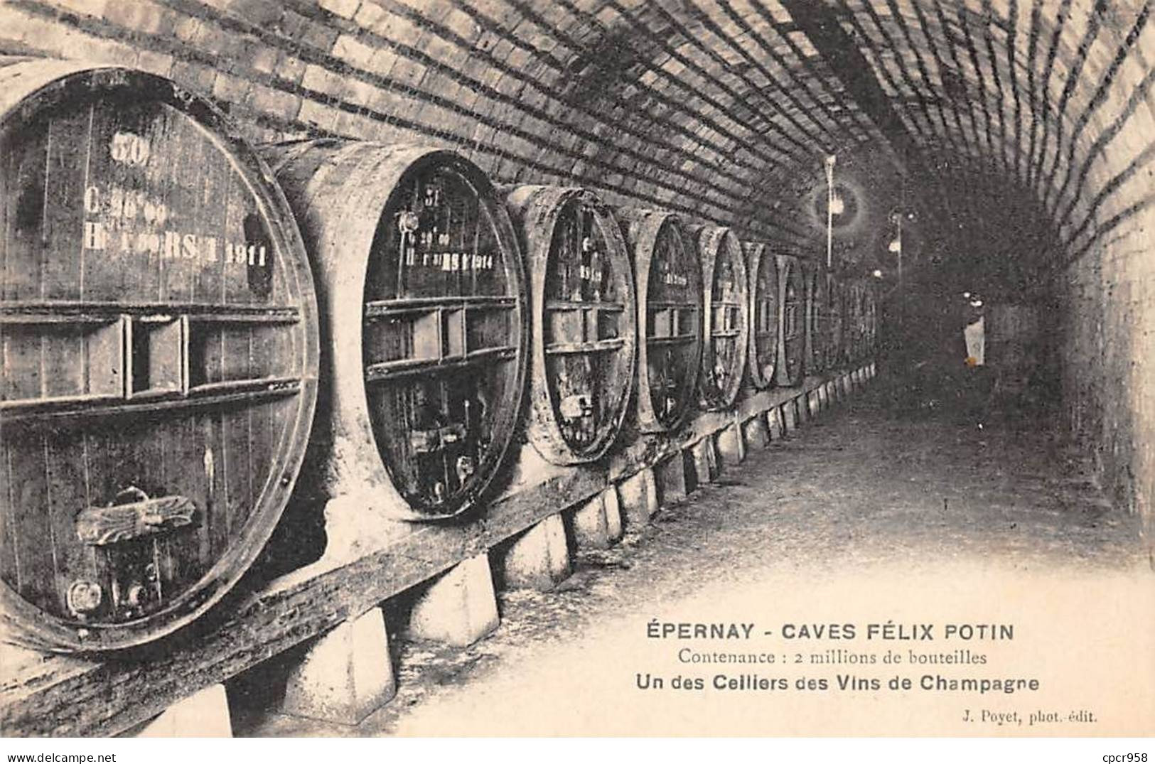 51 - EPERNAY - SAN33255 - Caves Félix Potin - Un Des Celliers Des Vins De Champagne -Contenance 2 Millions De Bouteilles - Epernay