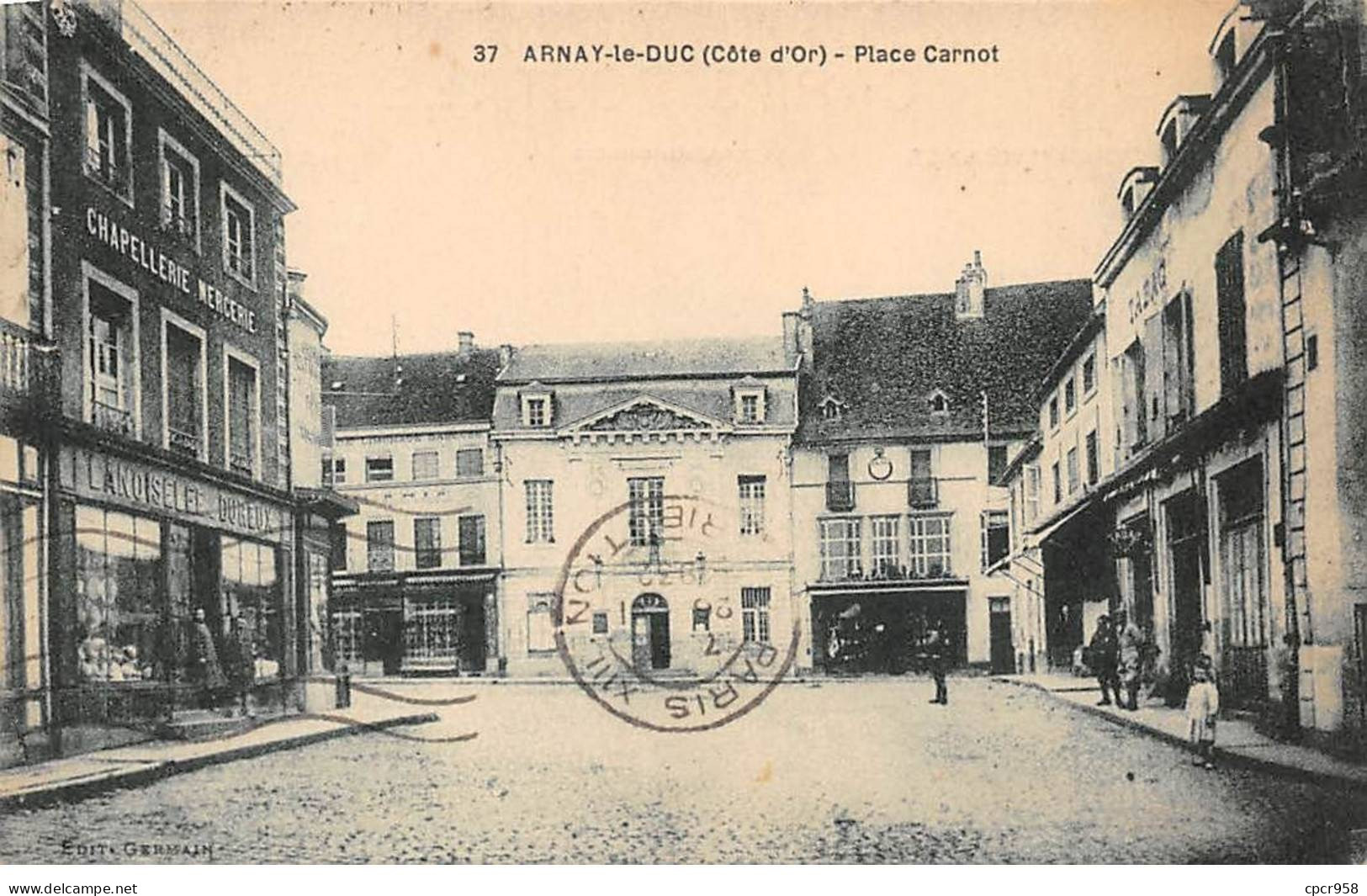 21 - ARNAY LE DUC - SAN33003 - Place Carnot - Arnay Le Duc