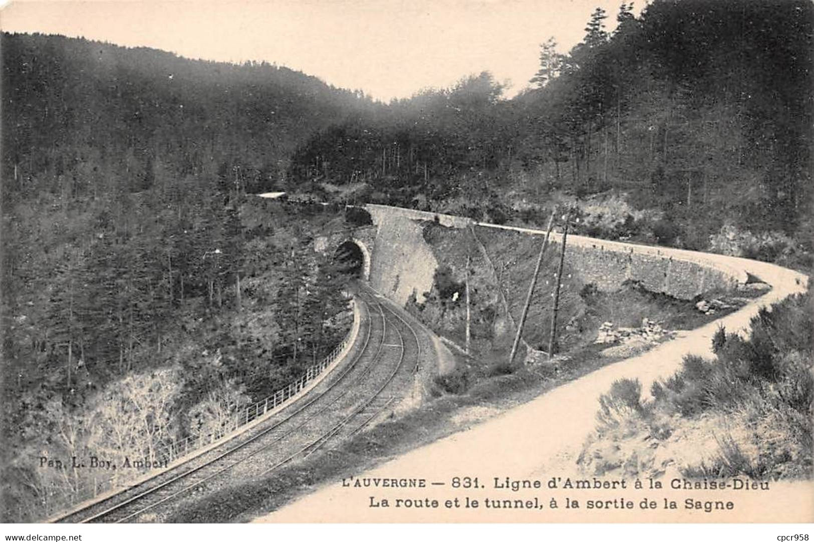 63 - AMBERT - SAN33394 - Ligne D'Ambert à La Chaise Dieu - La Route Et Le Tunnel à La Sortie De La Sagne - Ambert
