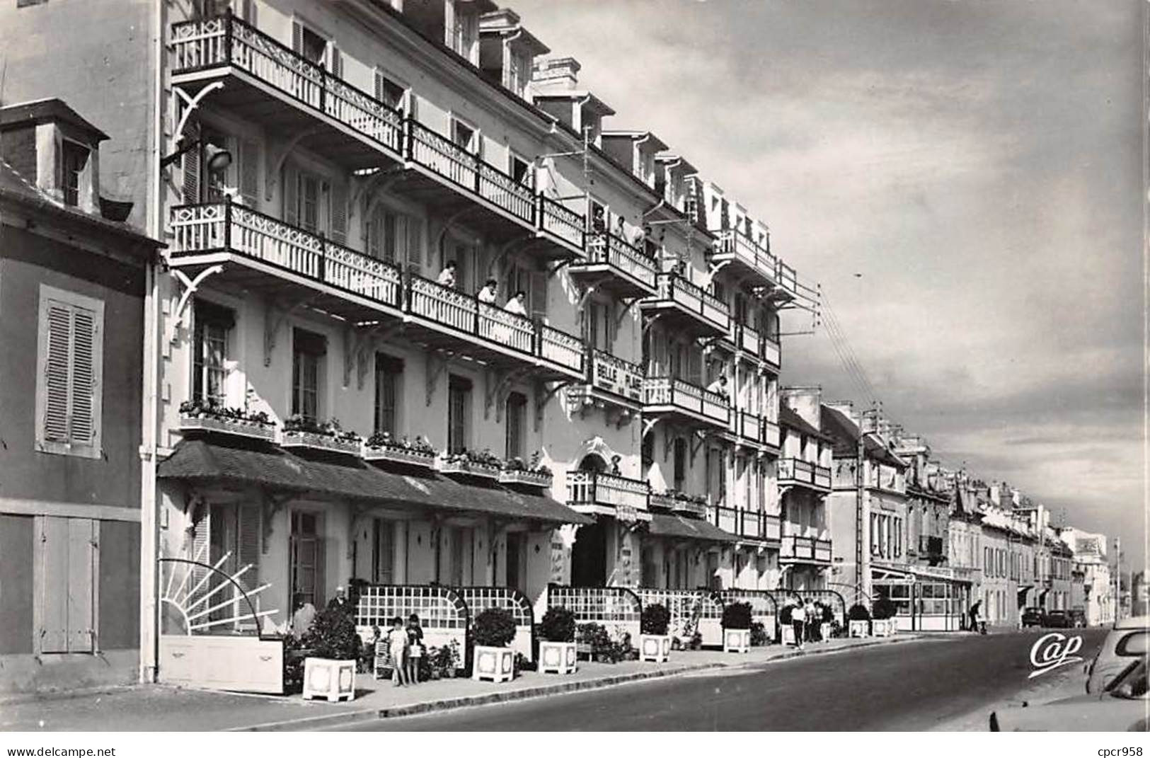 14 - LUC SUR MER - SAN41997 - Appartements Meublés "Belle Plage" - Façade Sur Mer - CPSM 14x9 Cm - Luc Sur Mer