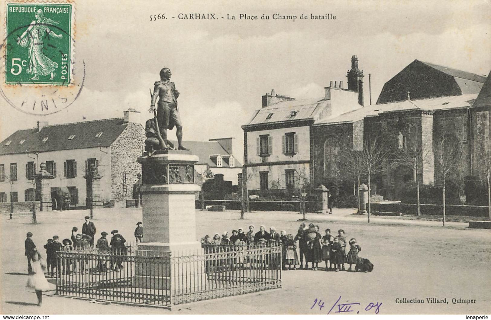 D7658 Carhaix La Place Du Cham De Bataille - Carhaix-Plouguer