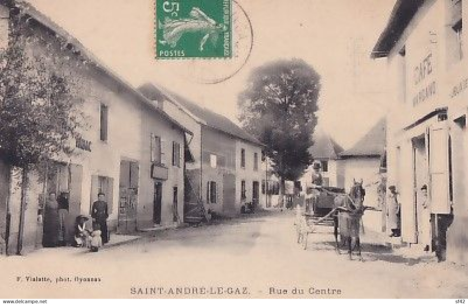 SAINT ANDRE LE GAZ                  RUE DU CENTRE  CAFE MARGAND + ATTELAGE - Saint-André-le-Gaz