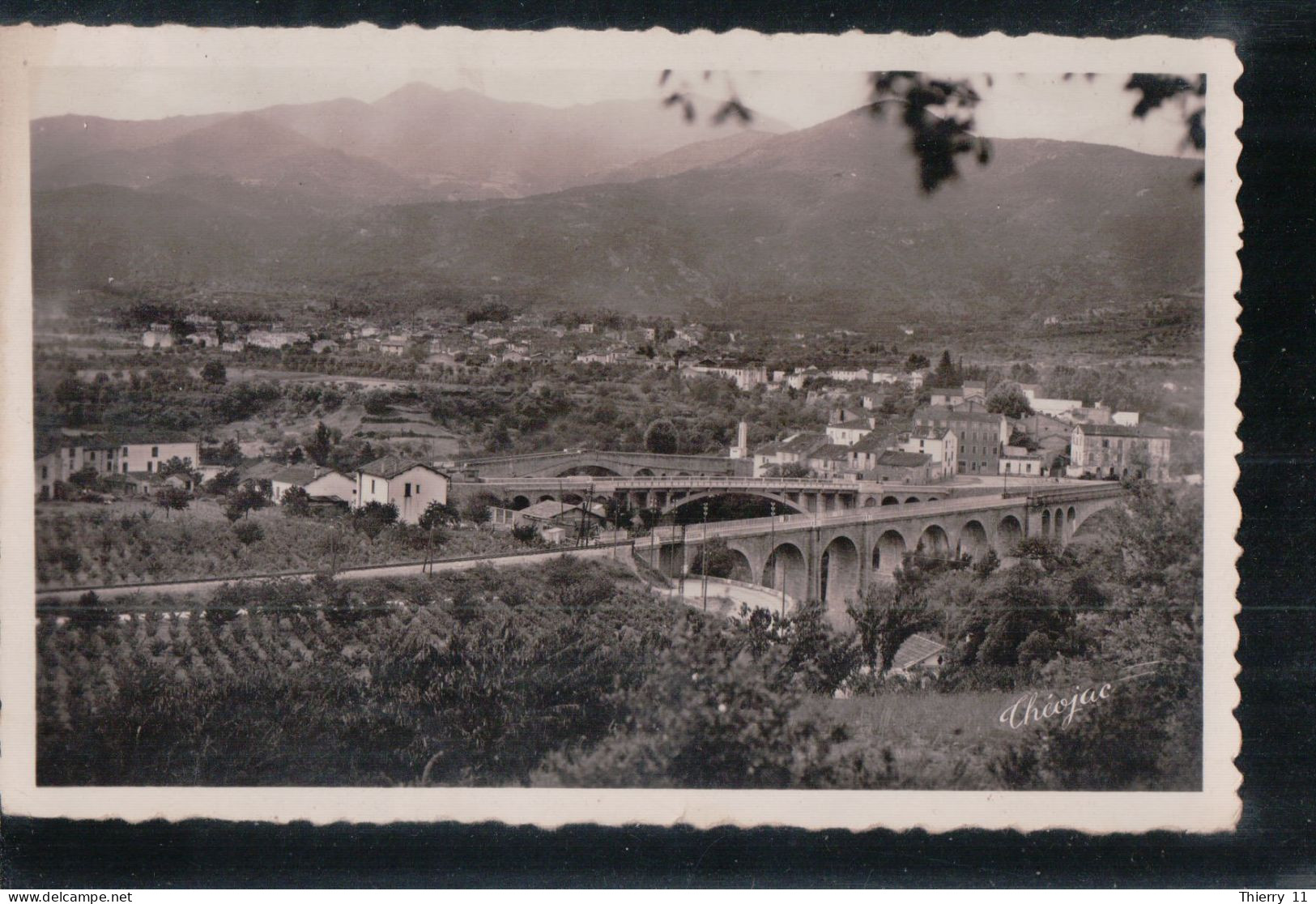 Cpsm 66 Céret Vue Générale Et Les Trois Ponts - Ceret