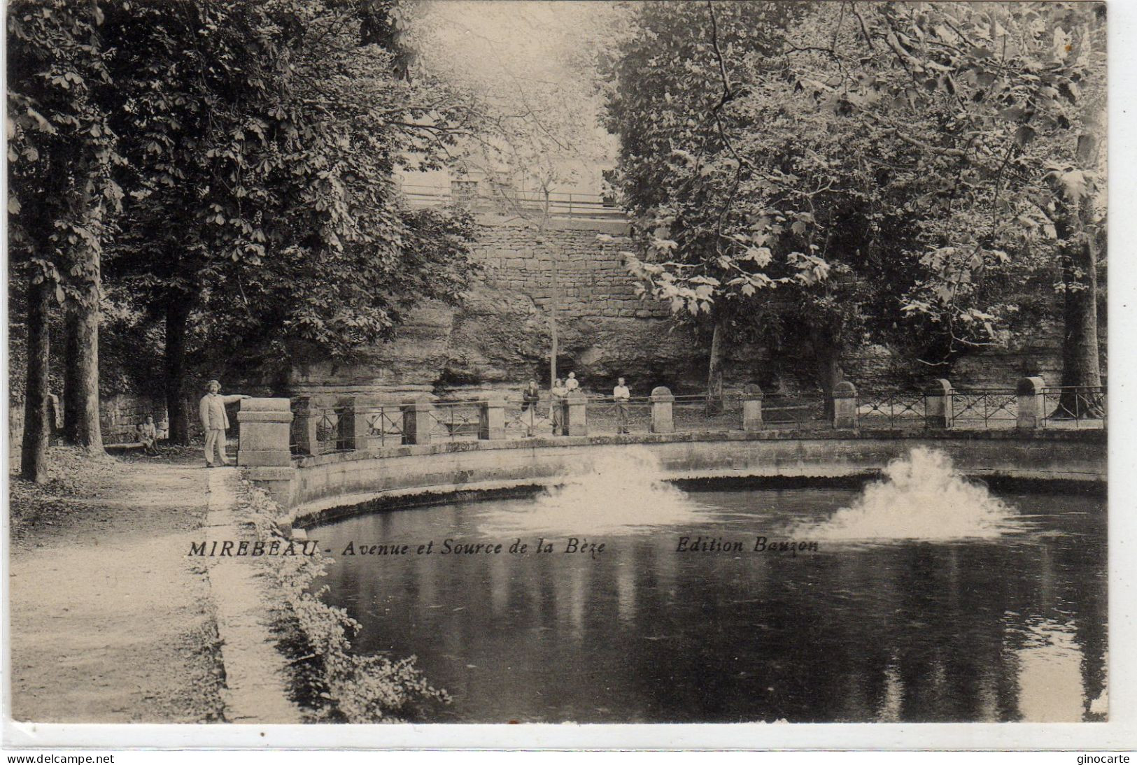 Mirebeau Sur Beze Avenue Et Source De La Beze - Mirebeau