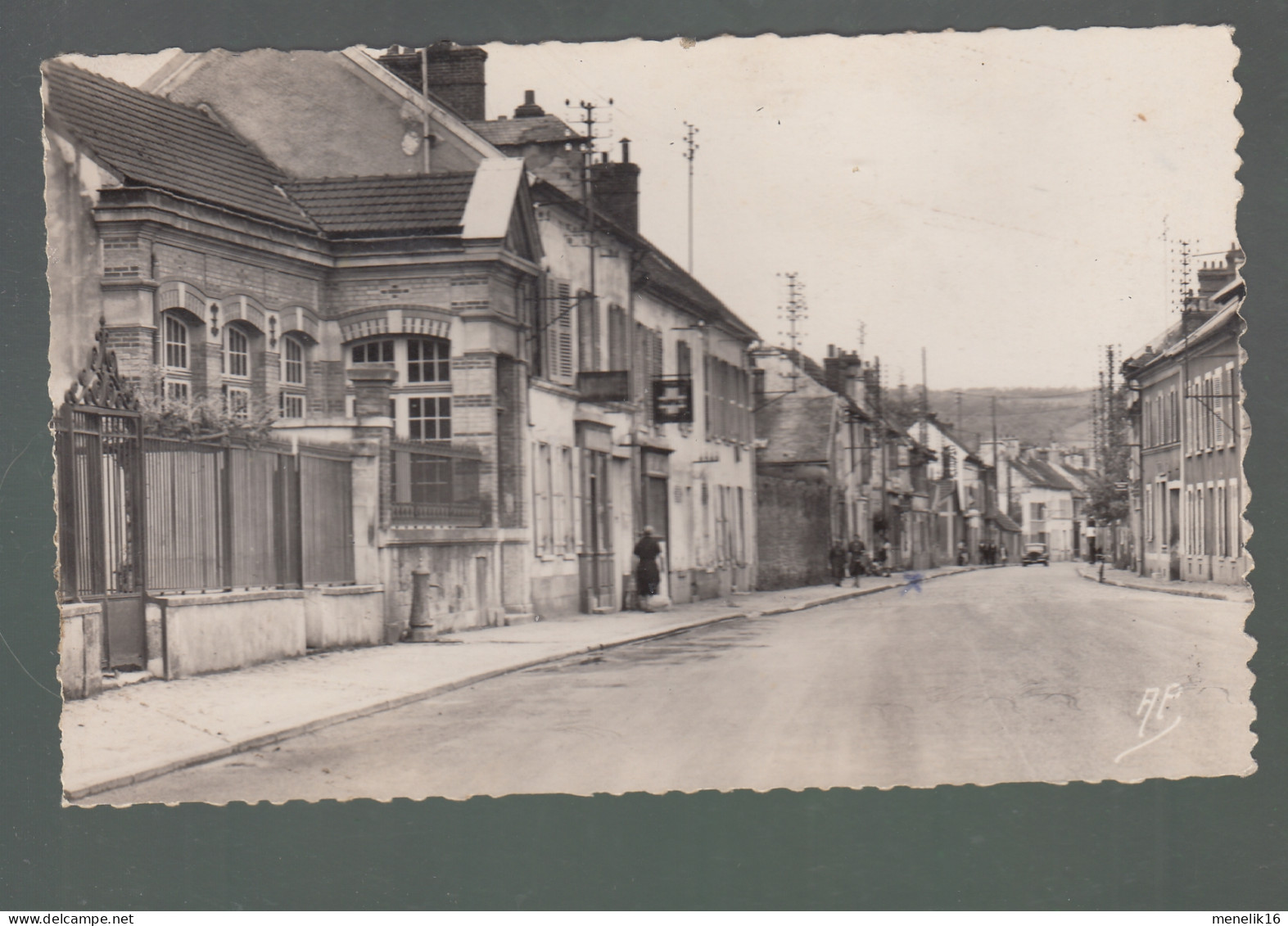 CP - 78 - Rosny-sur-Seine - Rue Nationale - Ecole Maternelle - Rosny Sur Seine