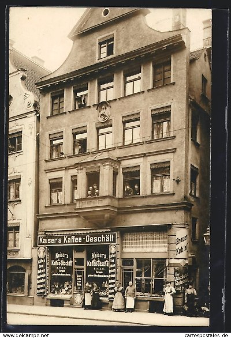 Foto-AK Augsburg, Karolinenstrasse Ecke Burgergässchen  - Augsburg