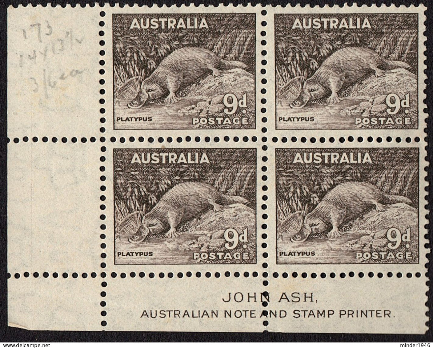AUSTRALIA 1938 KGVI 9d X 4 Block, Chocolate SG173 MNH With Bottom & Side Gutter - Ongebruikt