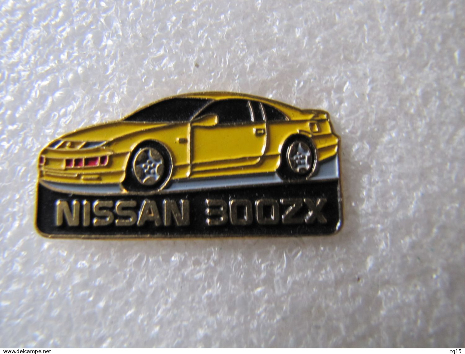 PIN'S   NISSAN    300 ZX   Version Metal Cloisonné - Altri & Non Classificati