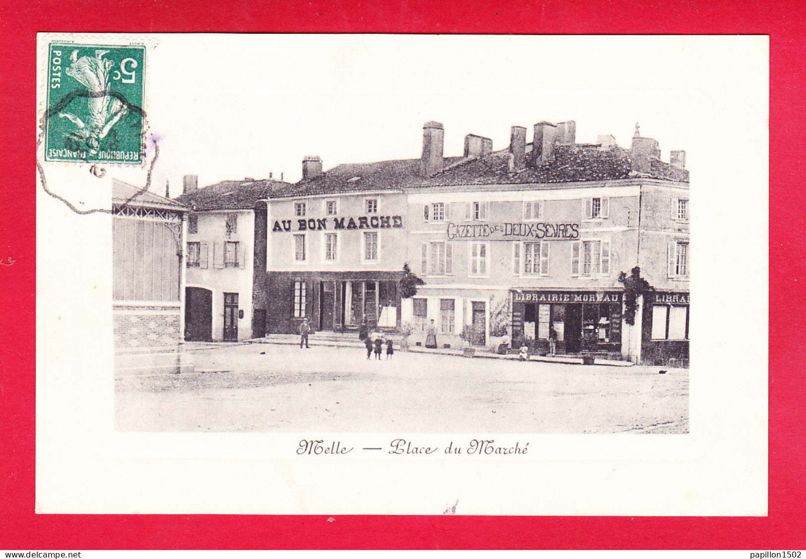 F-79-Melle-10Ph56  La Place Du Marché, Librairie Moreau, Magasin ""au Bon Marché"", Cpa BE - Melle