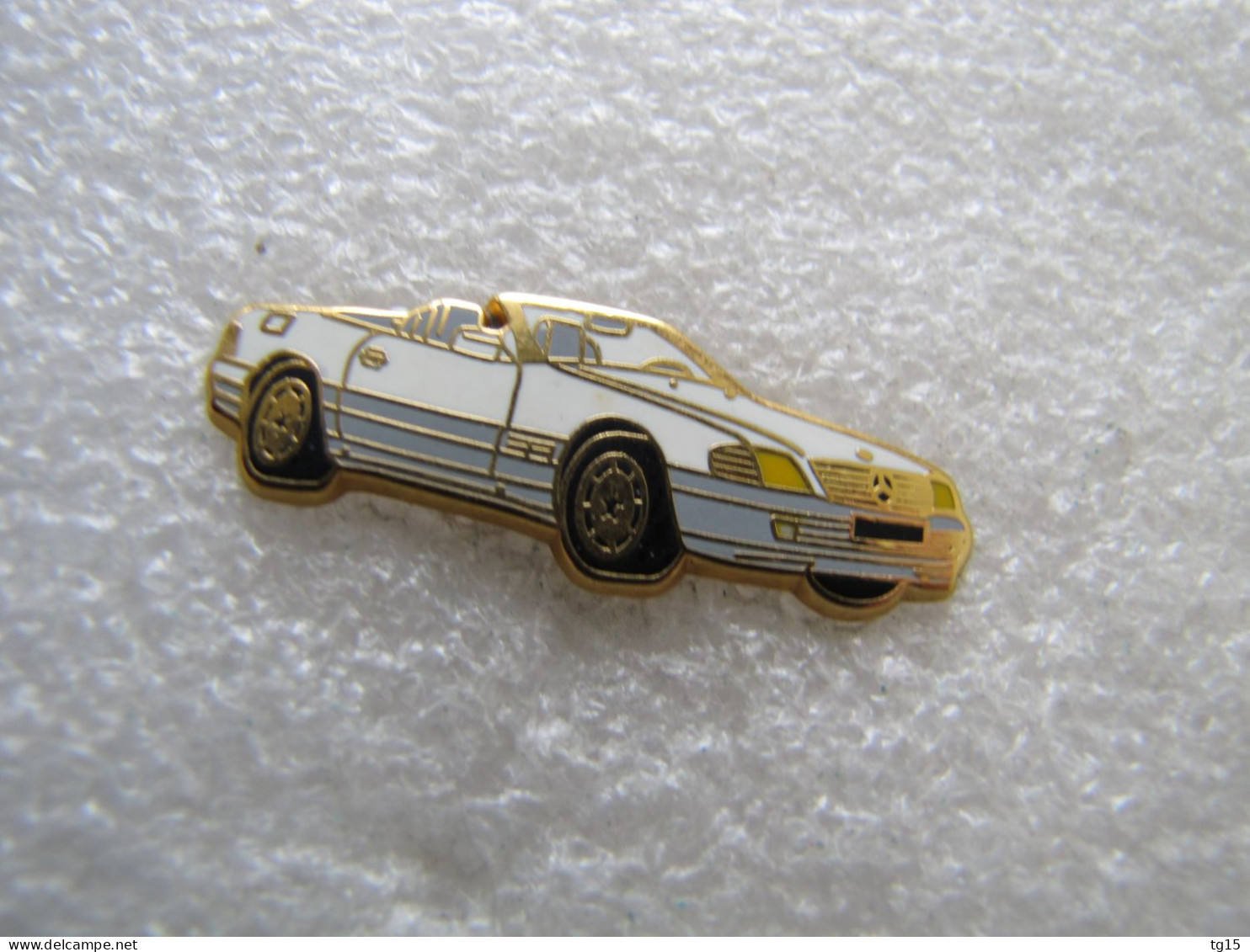 PIN'S   MERCEDES-BENZ  500  SL  ARTHUS BERTRAND - Altri & Non Classificati