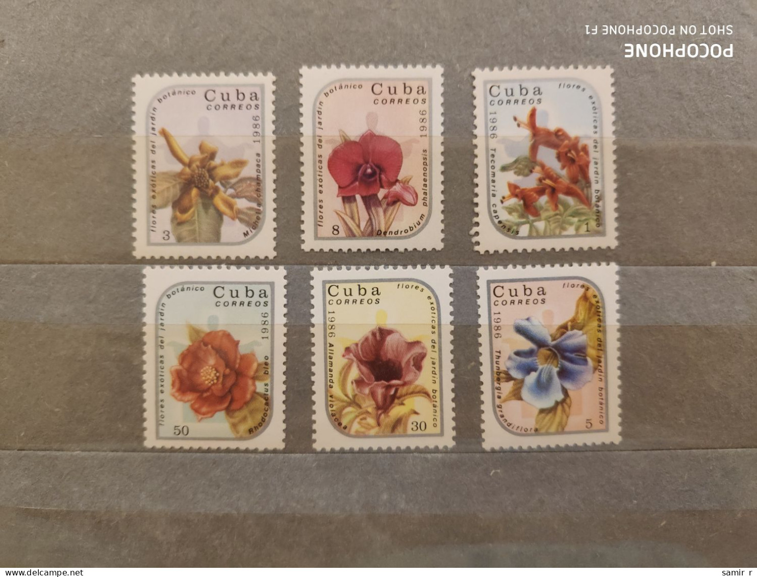 1986	Cuba	Flowers (F89) - Unused Stamps