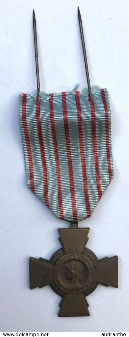 Médaille Croix Du Combattant - Guerre 14-18 WW1 - Francia