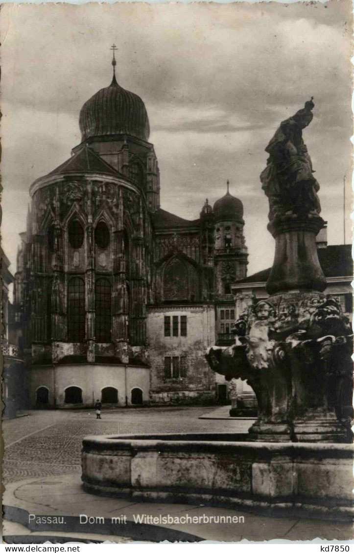 Passau/Bayern - Passau, Dom Mit Wittelsbacherbrunnen - Passau