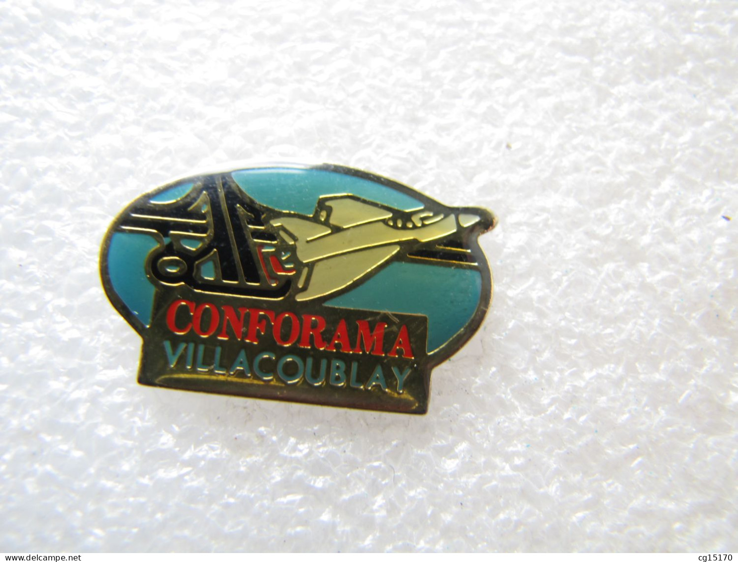 PIN'S   AVION  CONFORAMA   VILLACOUBLAY - Aviones