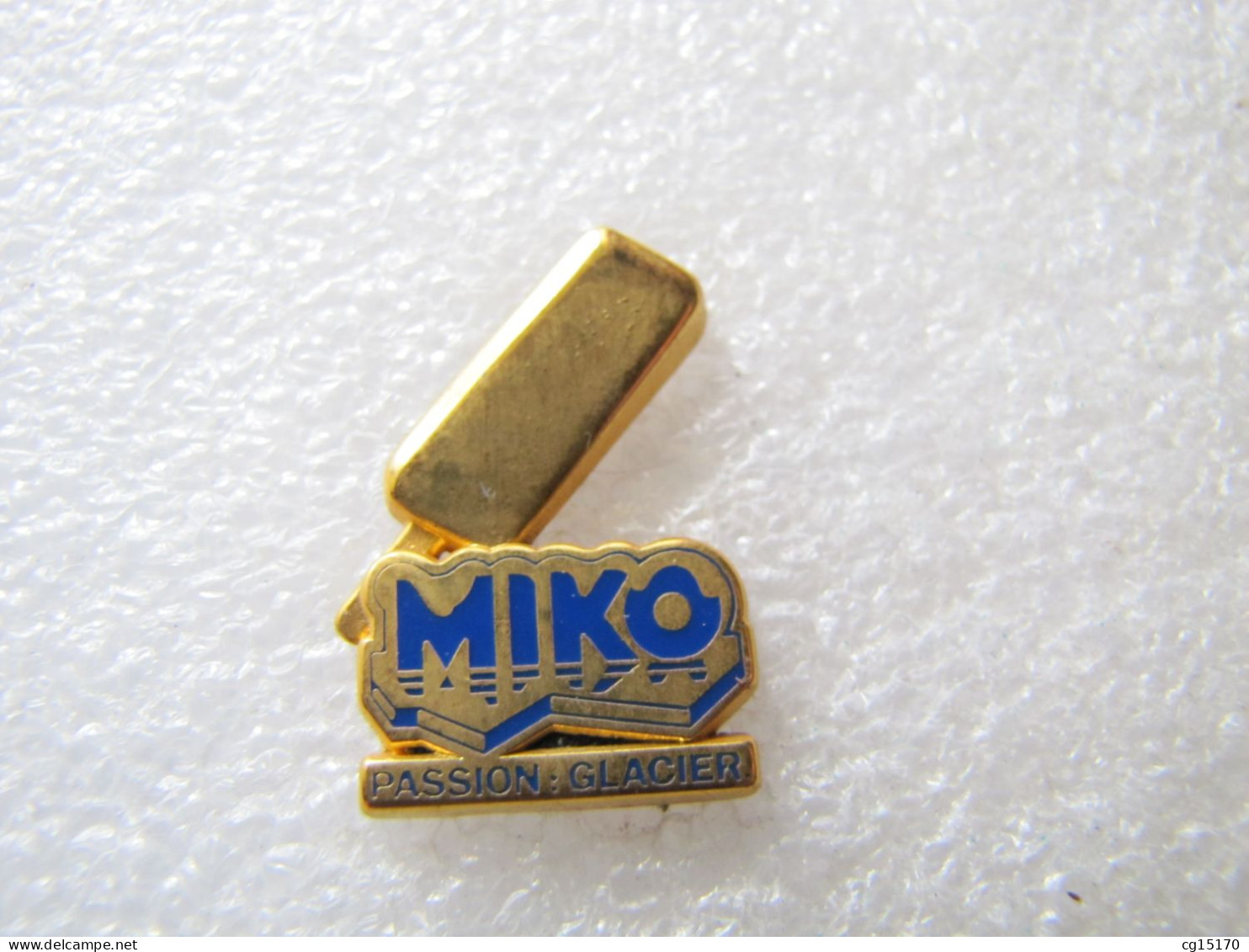 PIN'S   MIKO   LAIT    ARTHUS BERTRAND - Alimentazione